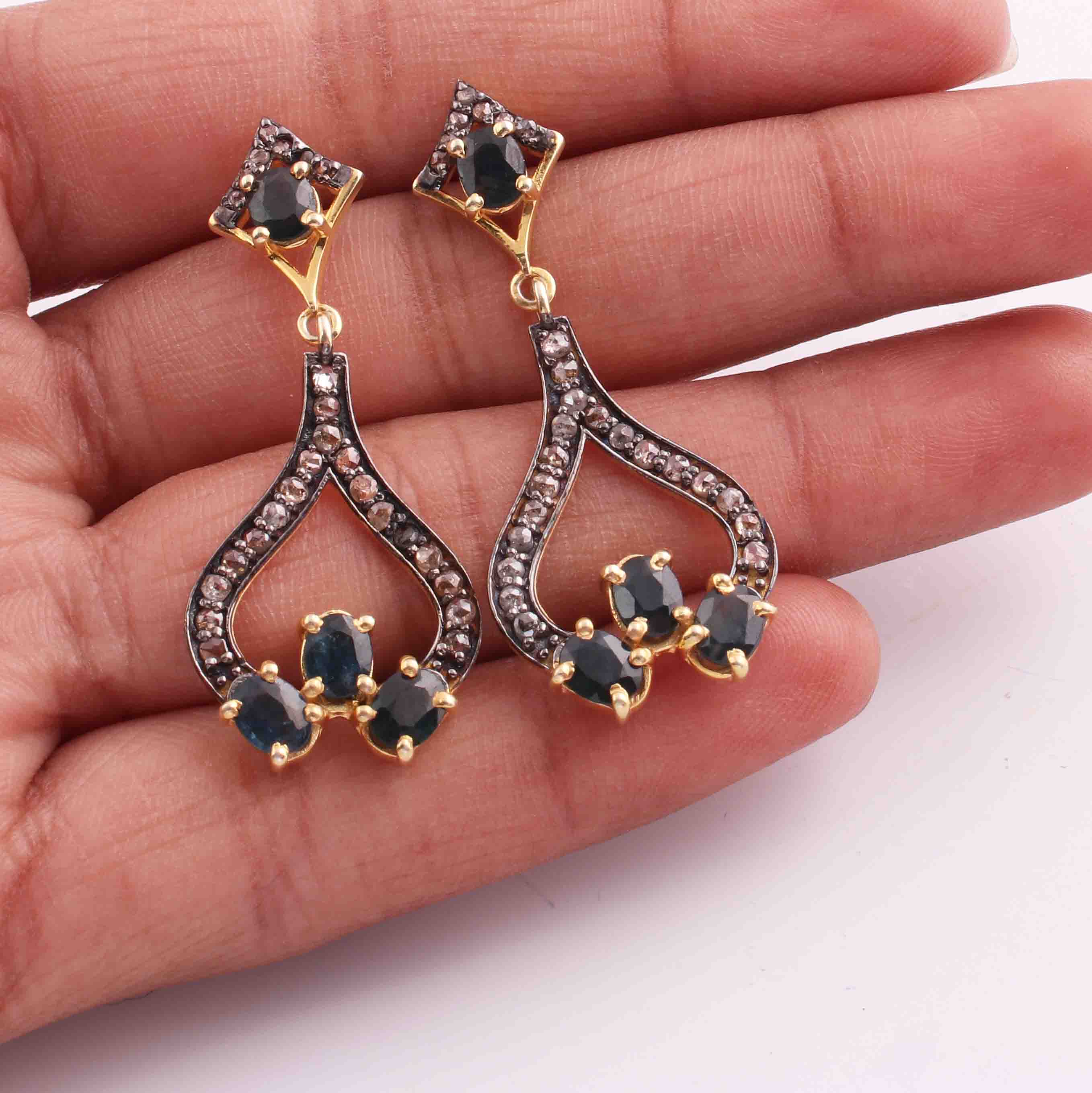 Share more than 239 fancy stud earrings latest
